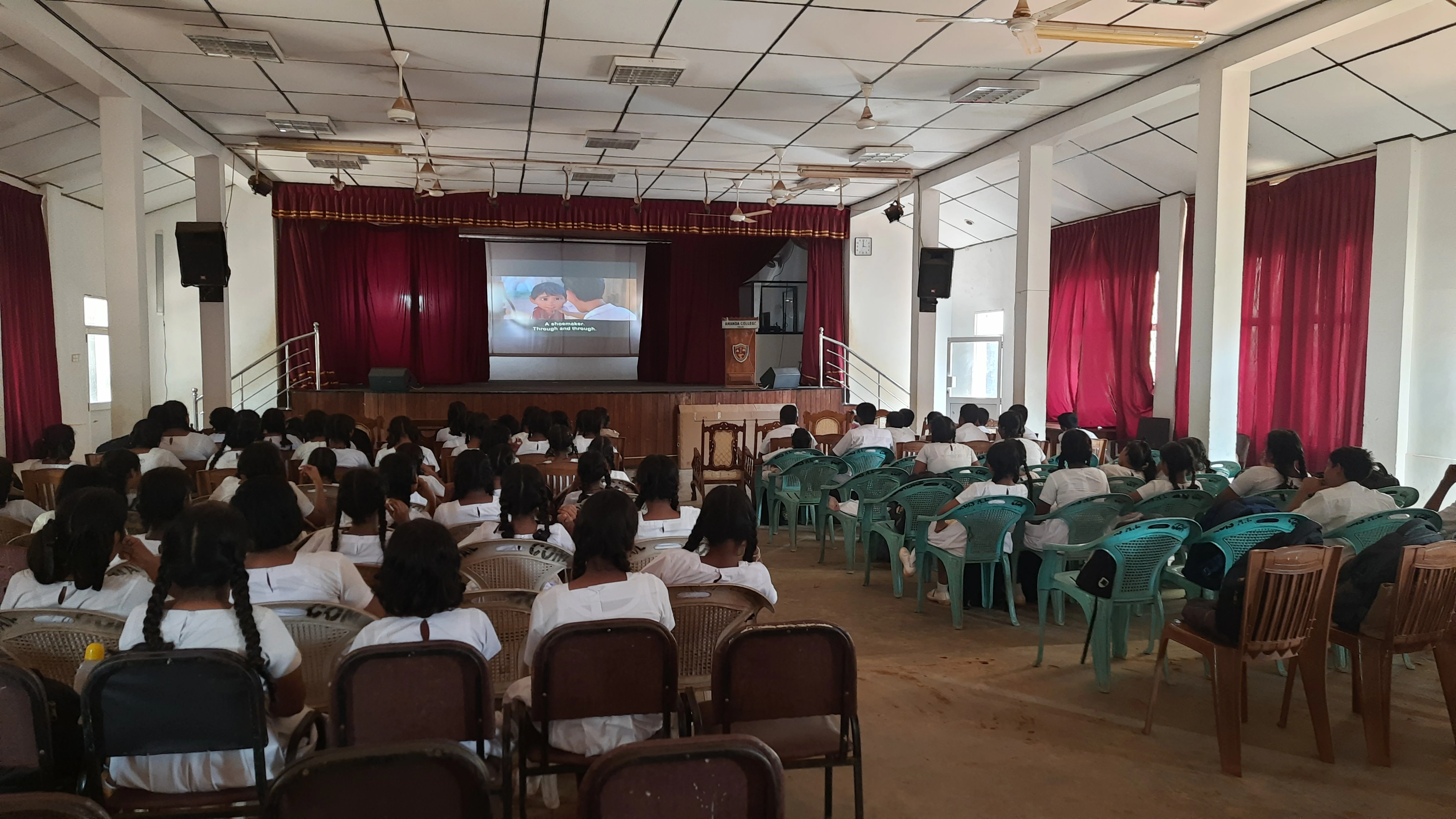 Voices of English – The English Club gallery image 4